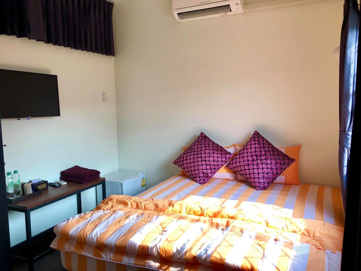 Hotel Hp House Cafe' à Chiang Mai Extérieur photo