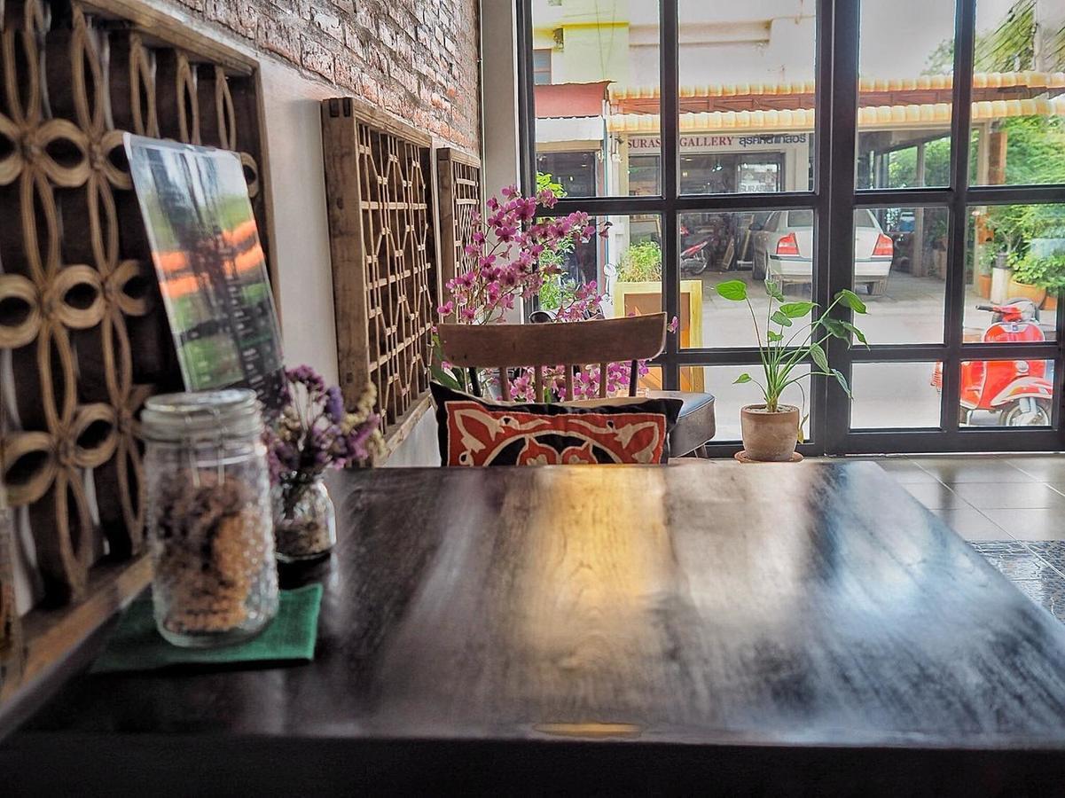 Hotel Hp House Cafe' à Chiang Mai Extérieur photo